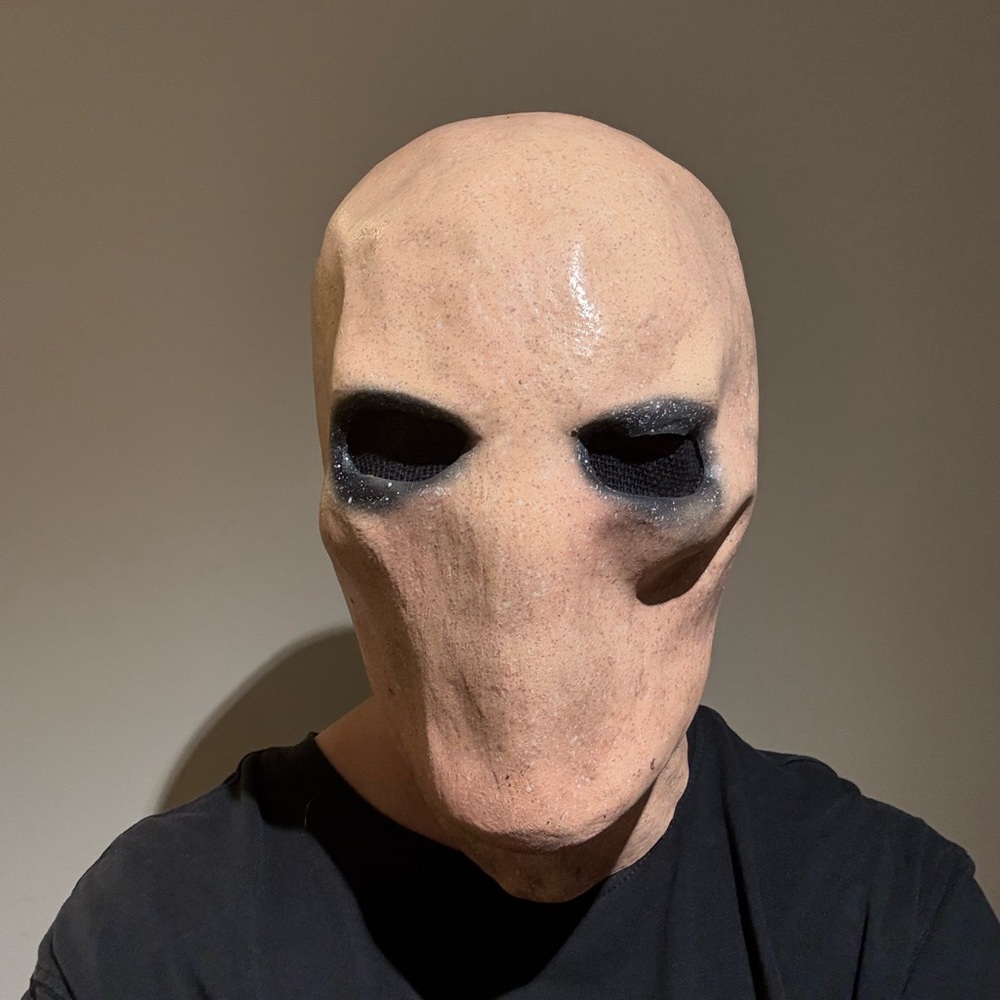 Alien Beige Mask